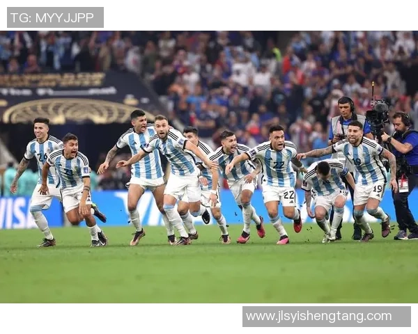 从普通球员到足球明星的华丽转身音乐之旅 从普通球员到足球明星的华丽转身音乐之旅