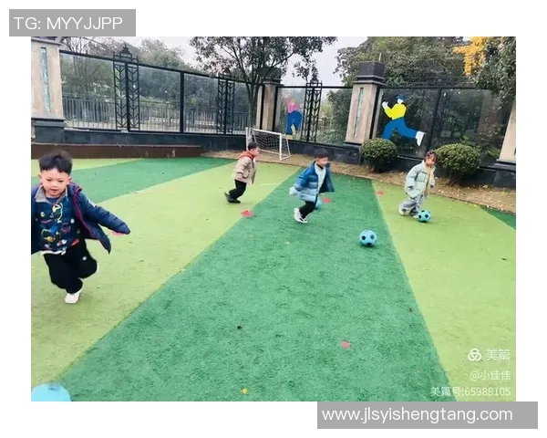 幼儿扣球足球技巧培养与趣味训练方法分享