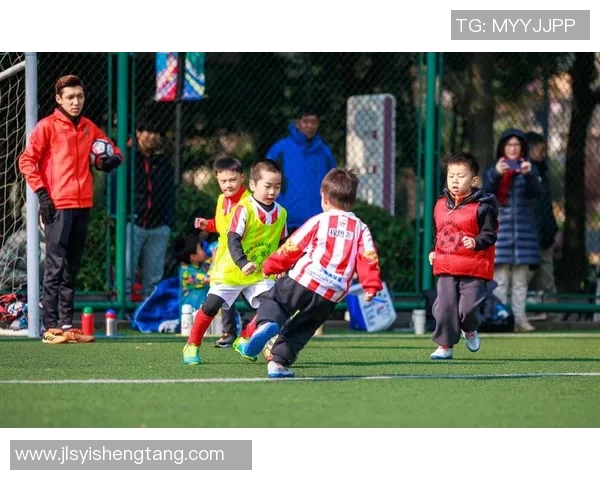 寻找适合孩子的足球训练学校哪里有专业的培训机构推荐