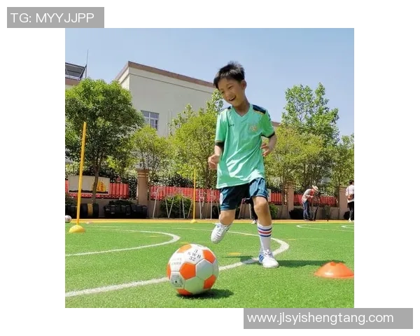 范成功足球：探索中国足球发展的新路径与未来愿景